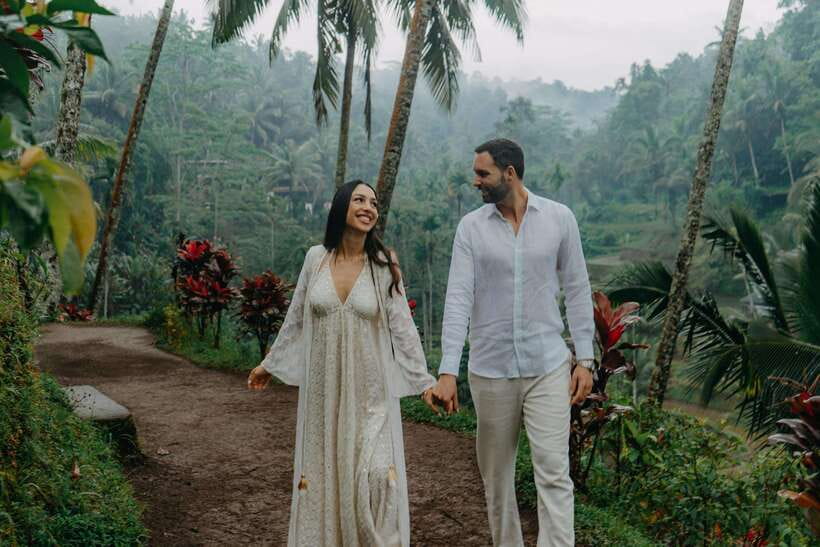 Hire Bali Private Professional Photographer with Edit Photos - What the strongest guide experiences have in common