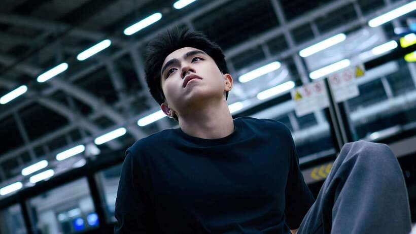 Ho Chi Minh Styled Photoshoot Tour With Makeup Photographer - Markets, cafés, and candid street images