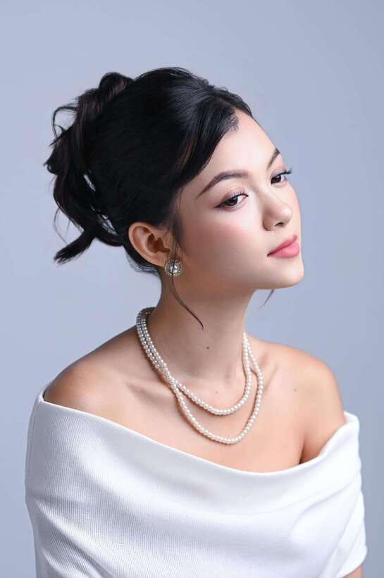 Ho Chi Minh Styled Photoshoot Tour With Makeup Photographer - Starting with Tan Dinh Church’s pink façade