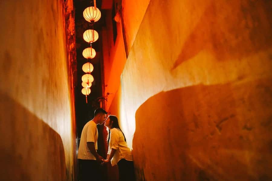 Hoi An Lantern : 45-Minute Short Private Photography Tour - Choosing dusk instead of full darkness