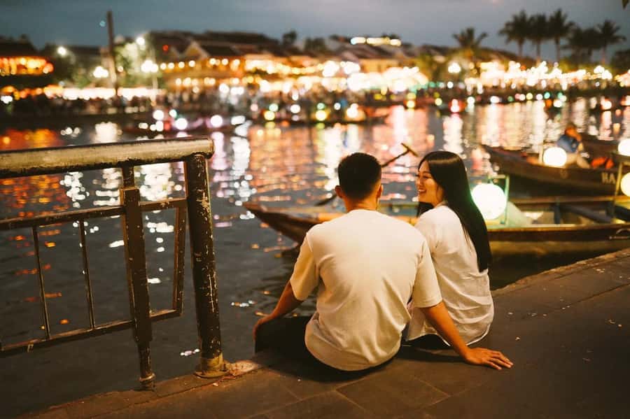 Hoi An Lantern : 45-Minute Short Private Photography Tour - Meeting at 84 Phan Châu Trinh Street