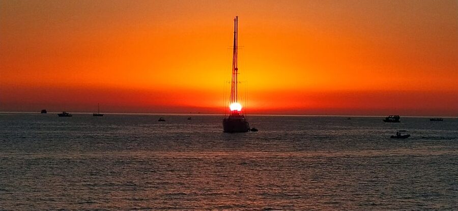 Ibiza: Beaches and Caves Instagram try-Snorkel experience - Who will enjoy this boat trip most