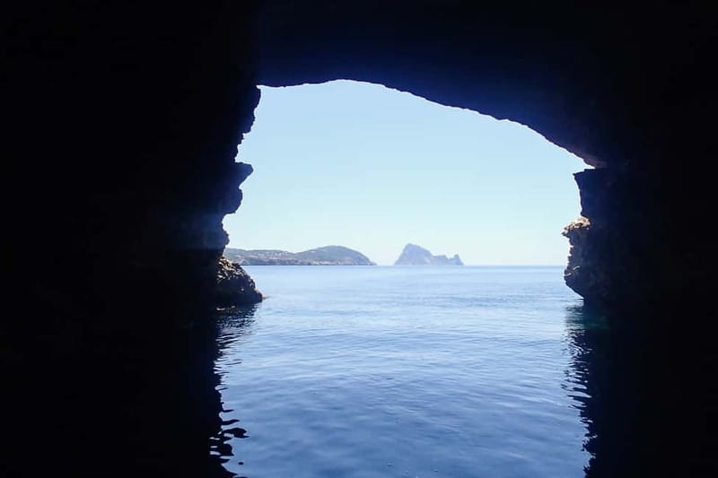 Ibiza: Beaches and Caves Instagram try-Snorkel experience - Cala Comte, clear water, and one hour at anchor
