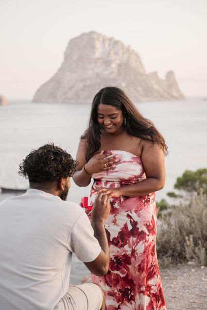 Ibiza: Photoshoot at Es Vedrá panoramic viewpoint & sunset - How to prepare for the best hour
