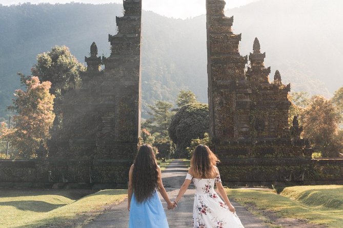 Instagram Tour in Bali: The Most Beautiful Spots - Timing, pickup, and the long road day