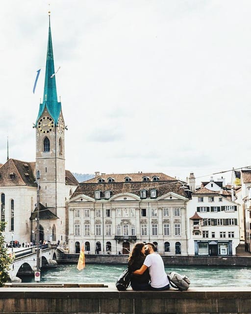 Instagram tour of Zurich with a private photographer - Why the private format matters