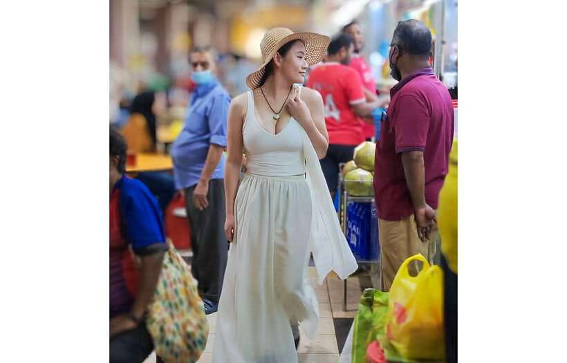 Instawalks of Iconic Singapore Photography Services - Merlion Park and the business district
