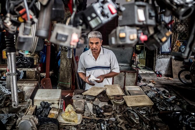 Into the Thieves Market Hanoi Photo Tour - Key points at a glance