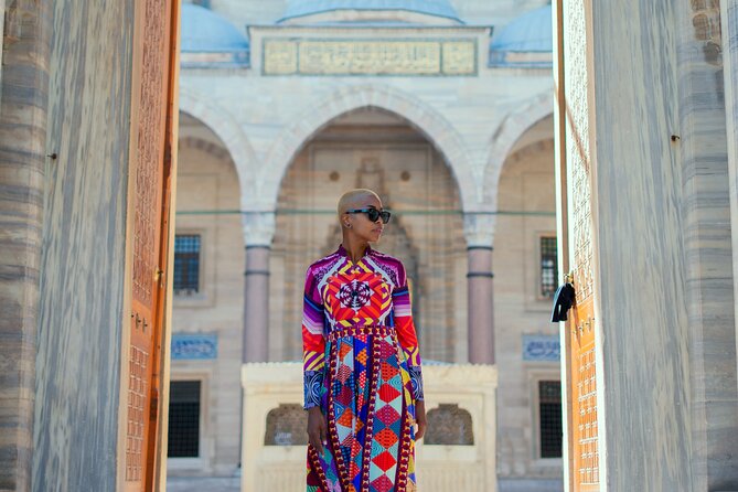 Istanbul Photoshoot at Top Spots - Starting at Sultanahmet Square