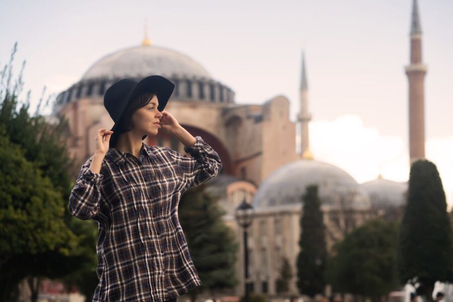 Istanbul: Private photoshoot at Hagia Sophia&Blue Mosque - Why a Sultanahmet photoshoot is worth your time