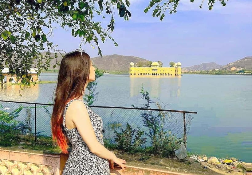 Jaipur: Instagram Photo Experience with a Guide - Lunch, with Rajasthani food as the practical choice