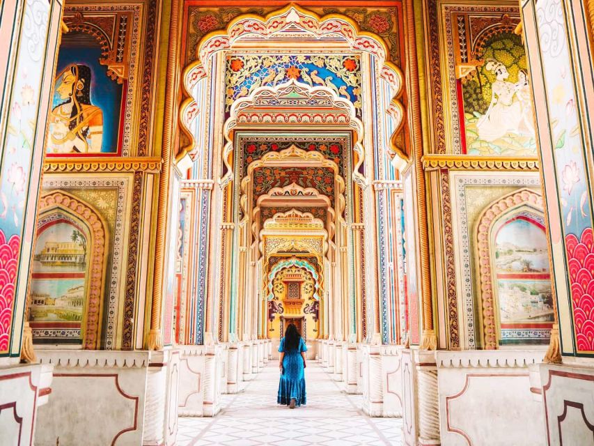 Jaipur: Private Instagram Tour of Top Photography Spots - Albert Hall after dark and street photographs
