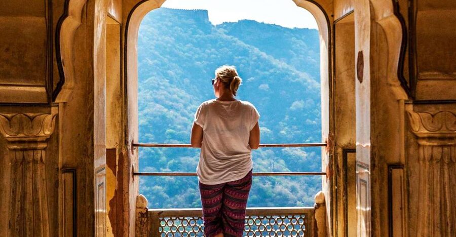 Jaipur: Private Instagram Tour of Top Photography Spots - Patrika Gate and Jal Mahal: colorful walls and open water
