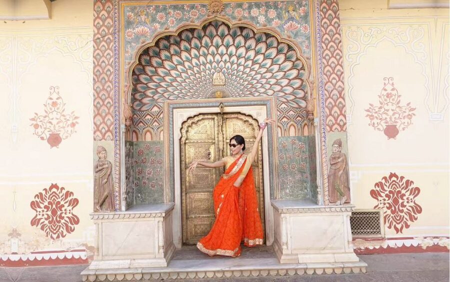 Jaipur: Private Tour for Instagram and Photography Lovers - Royal Gaitor Tumbas brings quieter detail