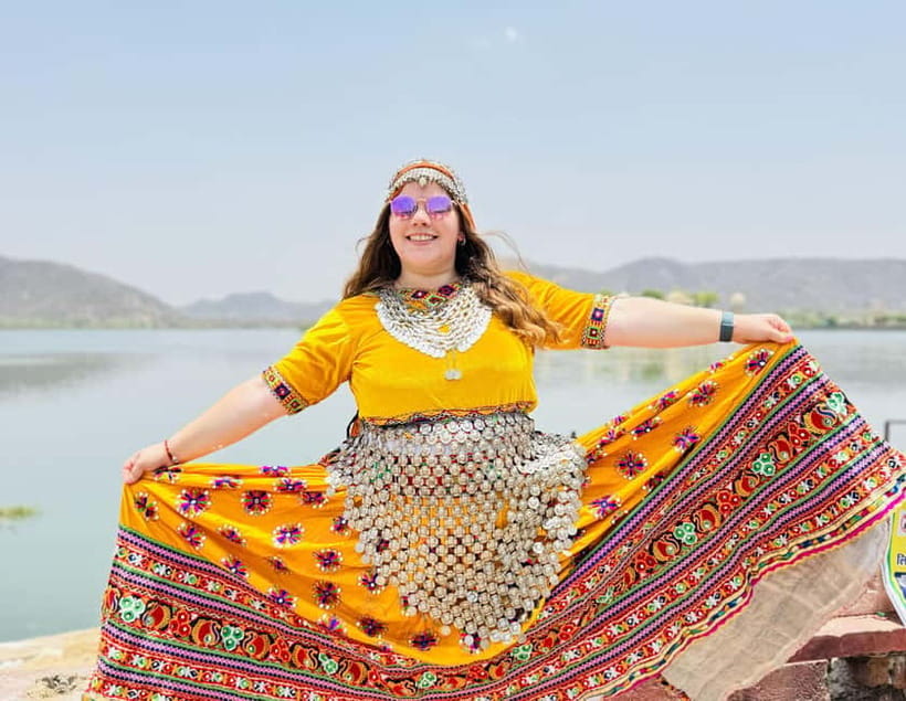 Jaipur: Private Tour for Instagram and Photography Lovers - Lunch, a village workshop, and the Pink City