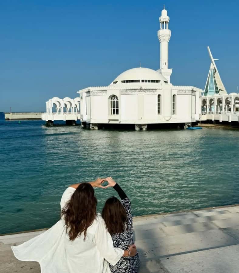 Jeddah: Private Highlights Tour of Most Instagrammable Spots - A five-hour route from old Jeddah to the Red Sea