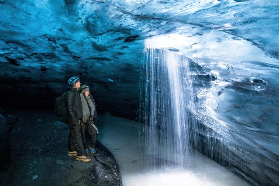 Jökulsárlón: Glacier Hike, Ice Cave, and Photoshoot Package - Crampons, crystal crevasses, and the glacier hike