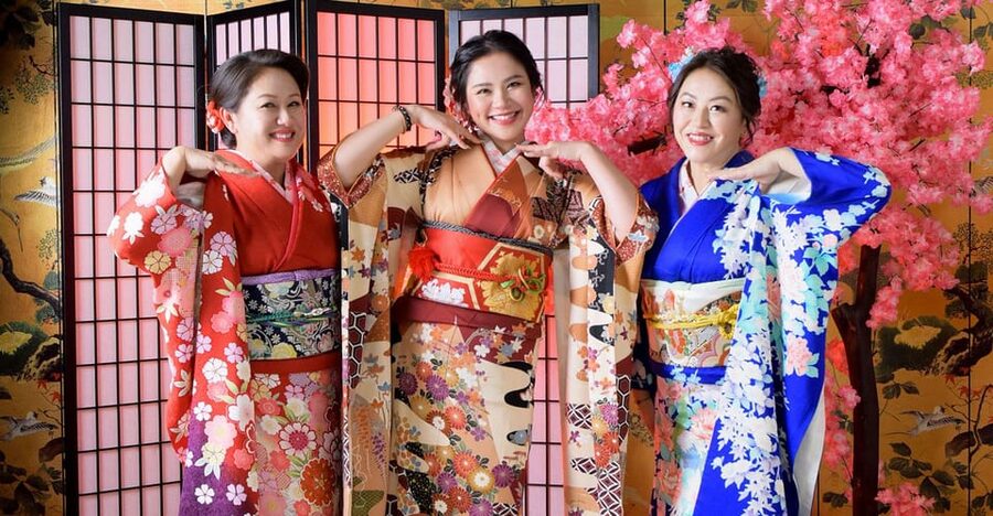 Kimono photoshoot-Includes 100 photo data - What the strongest feedback tells you