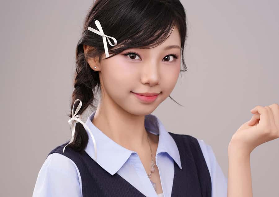 Korean-Style Profile Photoshoot | Seoul - Same-day prints and digital copies