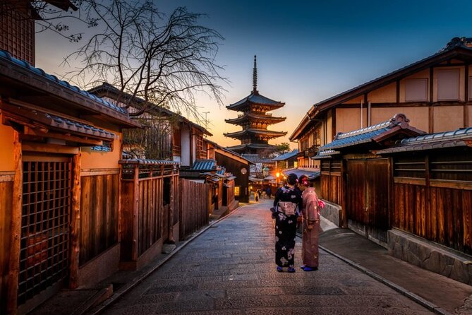 Kyoto 6hr Instagram Highlights Private Tour with Licensed Guide - A private Kyoto day built around your camera