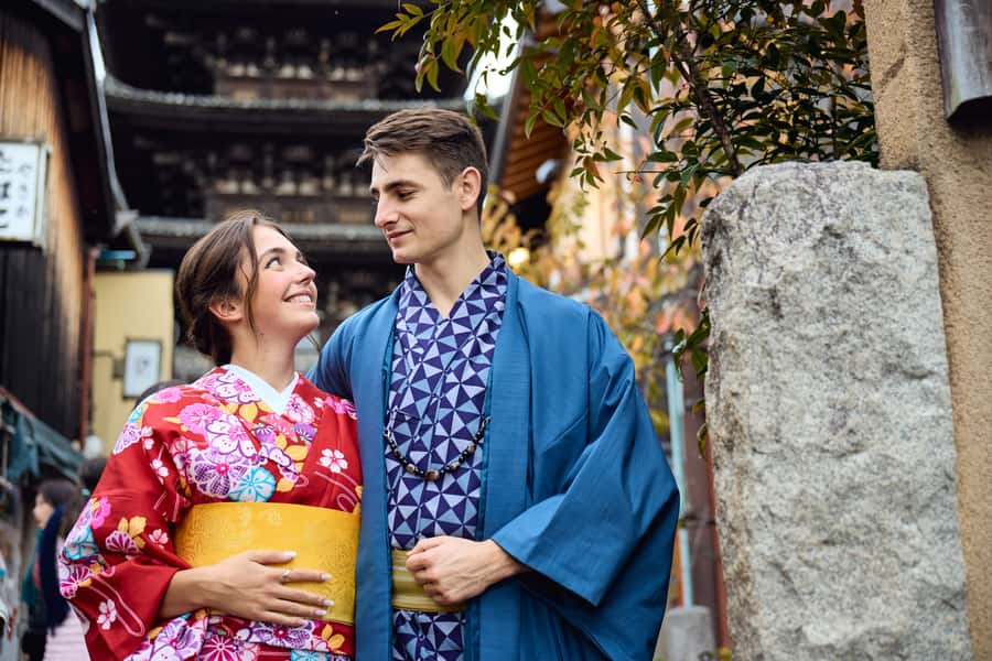 Kyoto Kimono Professional Photoshoot - Choosing between a machiya and Higashiyama