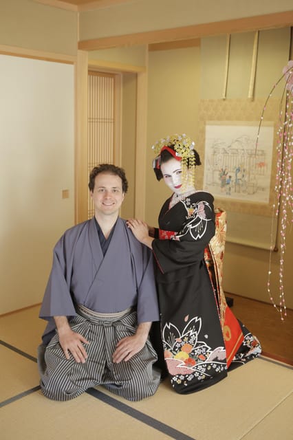 Kyoto kiyomizu Temple : Maiko and Samurai Couple Photoshoot - Four backdrops, four different moods