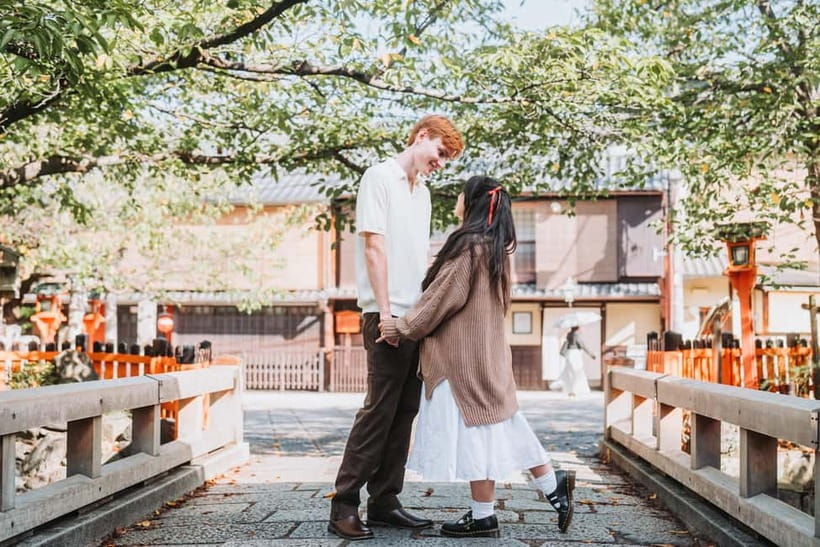 Kyoto: Private Photoshoot Service - Maruyama Park and the Higashiyama streets
