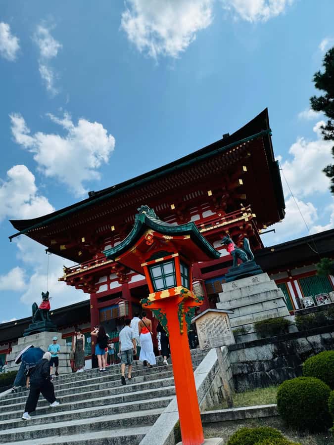 Kyoto:Private Tour/Luxury Vehicle with Guide & photographer - Fushimi Inari Taisha and its long torii path