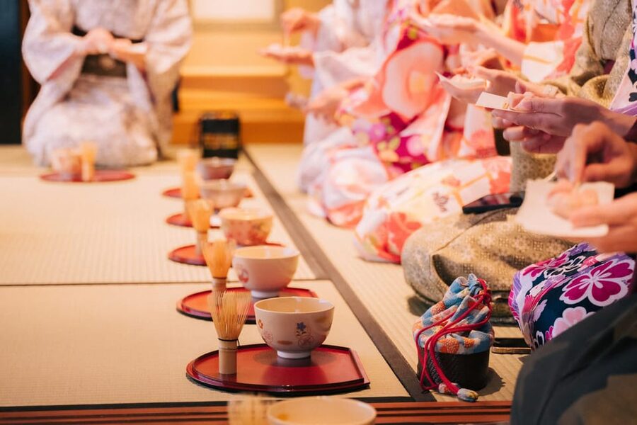 Kyoto: Tea Ceremony with Kimono and Photoshoot - Making Your Own Matcha