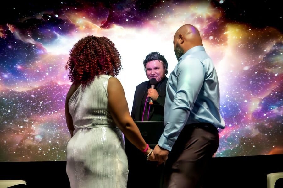 Las Vegas: Cosmic Space Wedding + Spectacular Photography - Should you book the Cosmic Space Wedding?