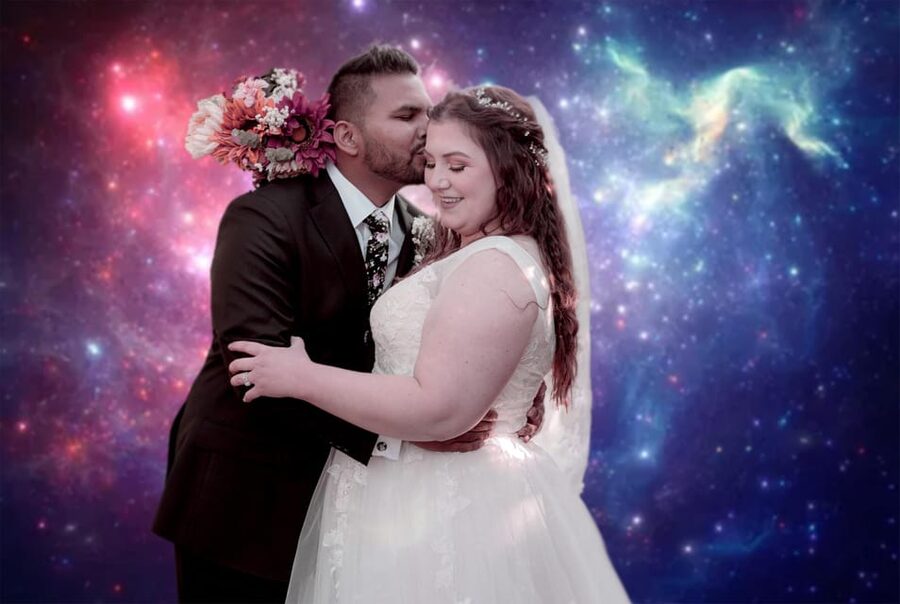 Las Vegas: Cosmic Space Wedding + Spectacular Photography - A wedding chapel with a science-fiction set