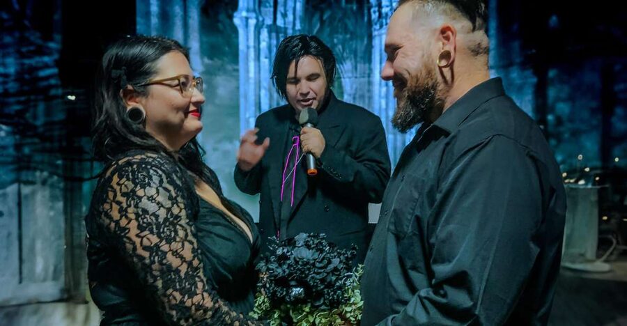 Las Vegas: Haunted House Wedding Ceremony + Photography - Key details before you book