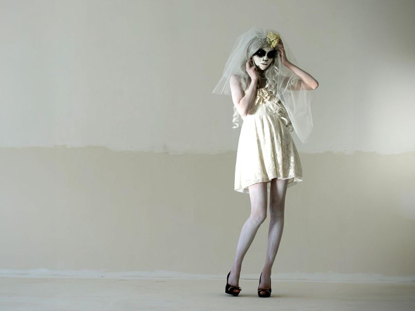 Las Vegas: Haunted House Wedding Ceremony + Photography - A haunted chapel instead of a standard Las Vegas altar