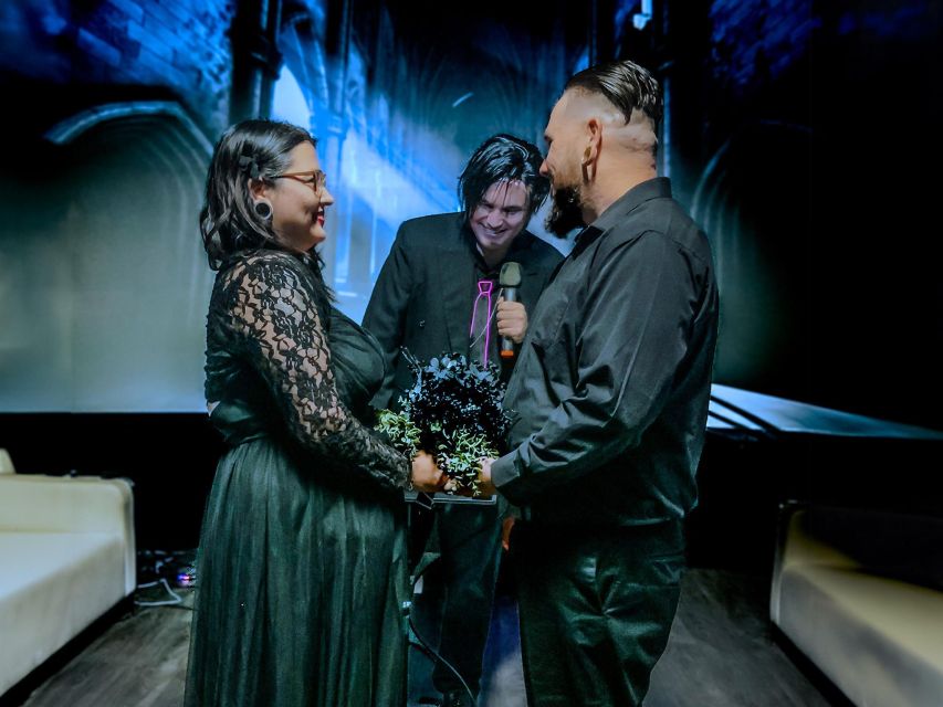 Las Vegas: Haunted House Wedding Ceremony + Photography - The photography is more flexible than the base package suggests