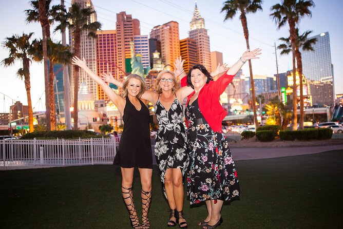 Las Vegas Strip by Super Stretch Limo with Personal Photographer - What this Las Vegas limo photo tour really is