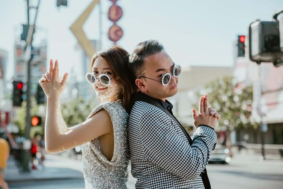 Las Vegas: Wedding Chapel Photography Session - Should you book the Las Vegas Wedding Chapel Photography Session?