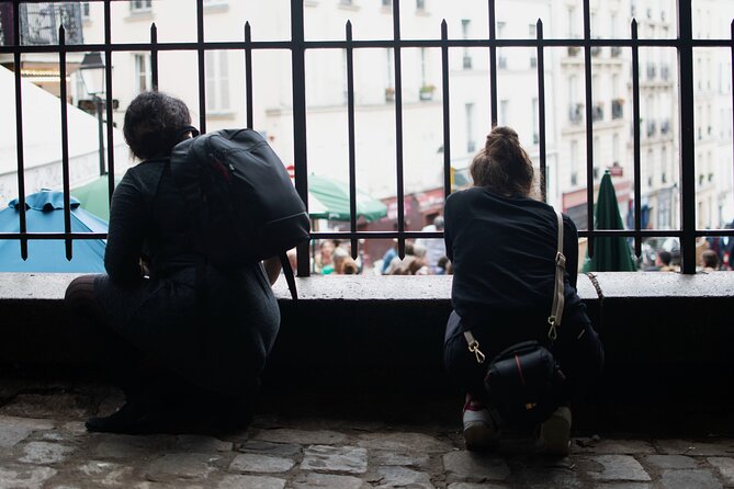 Learn the art of street photography in the heart of Montmartre! - A Private Walk Instead of a Large Group