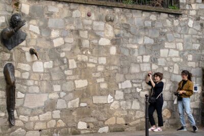 Learn the art of street photography in the heart of Montmartre!