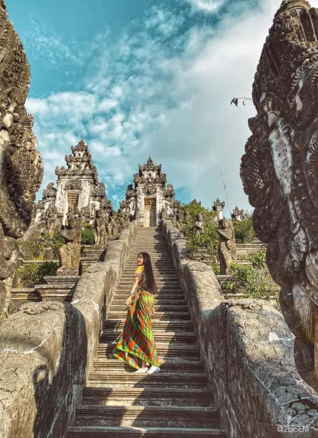 Lempuyang Gate Heaven: Best Famous Spots for Instagram - Lahangan Sweet brings the sunrise