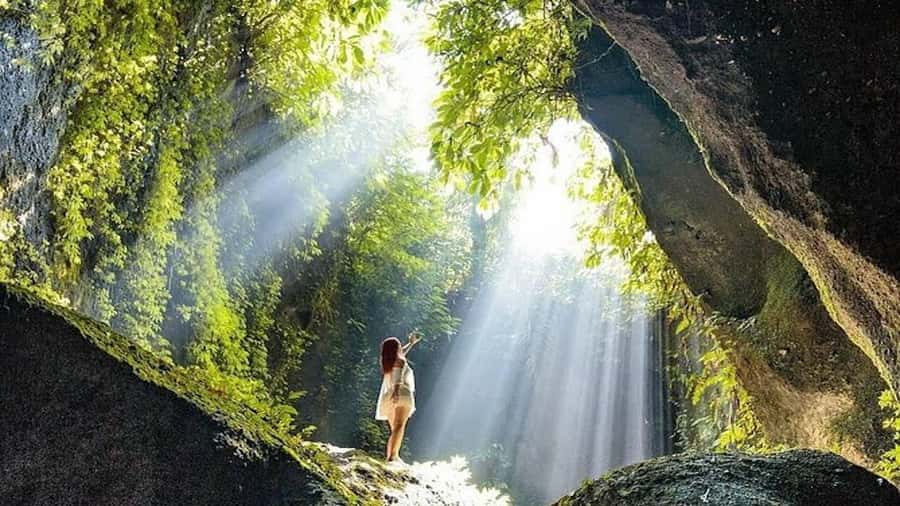 Lempuyang Gate of Heaven: Day Trip with a Photographer - Why the private photo help matters at Lempuyang
