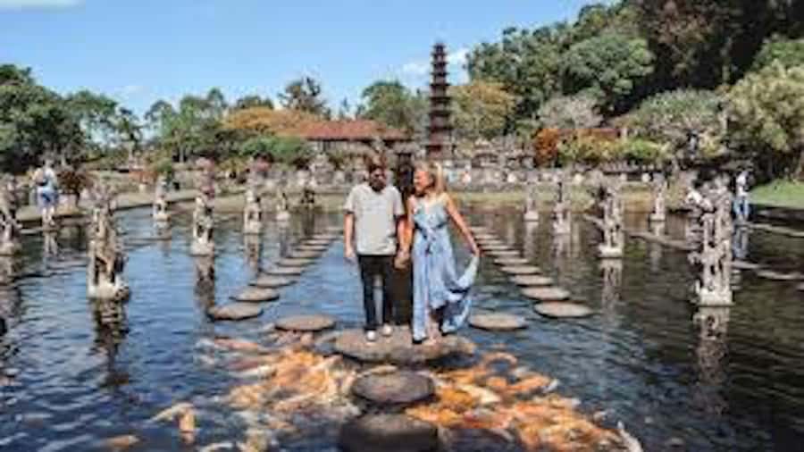 Lempuyang Gate of Heaven: Day Trip with a Photographer - Tirta Gangga and the Karangasem royal gardens