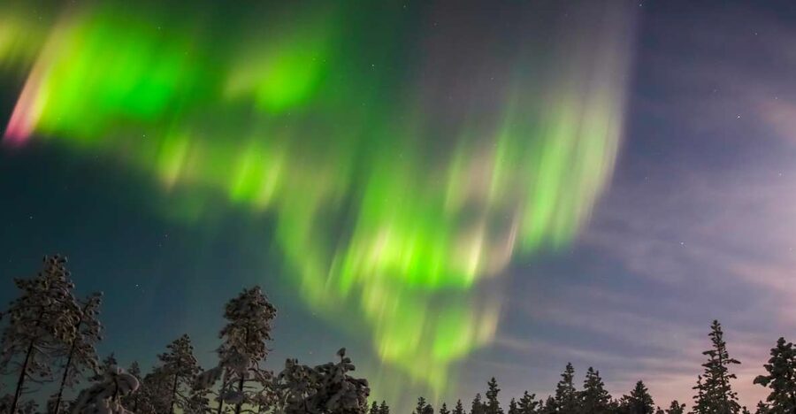 Levi: Northern Lights Hunting Photo Tour - Hot drinks, gingerbread, and the cold factor