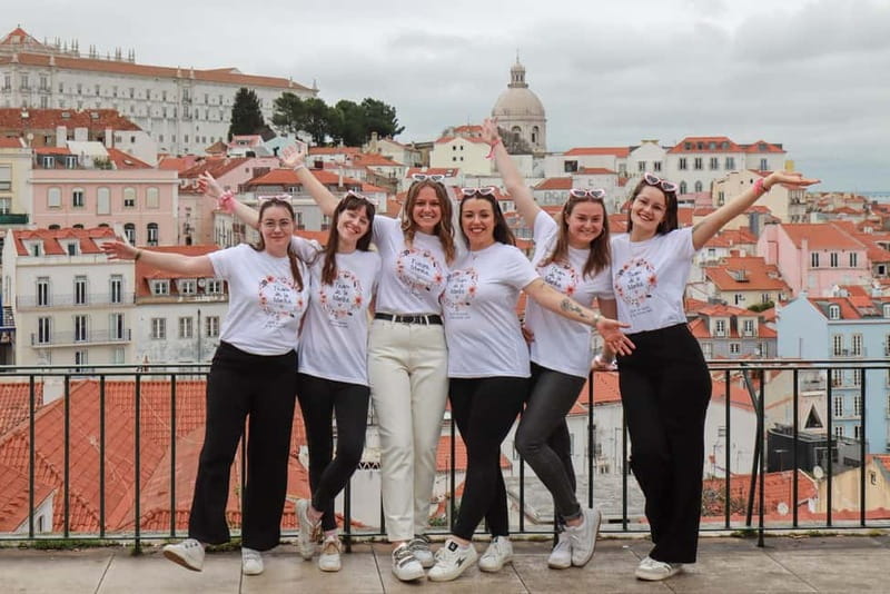 Lisbon: Bachelorette Party Photoshoot Tour - Cais das Colunas and the waterfront