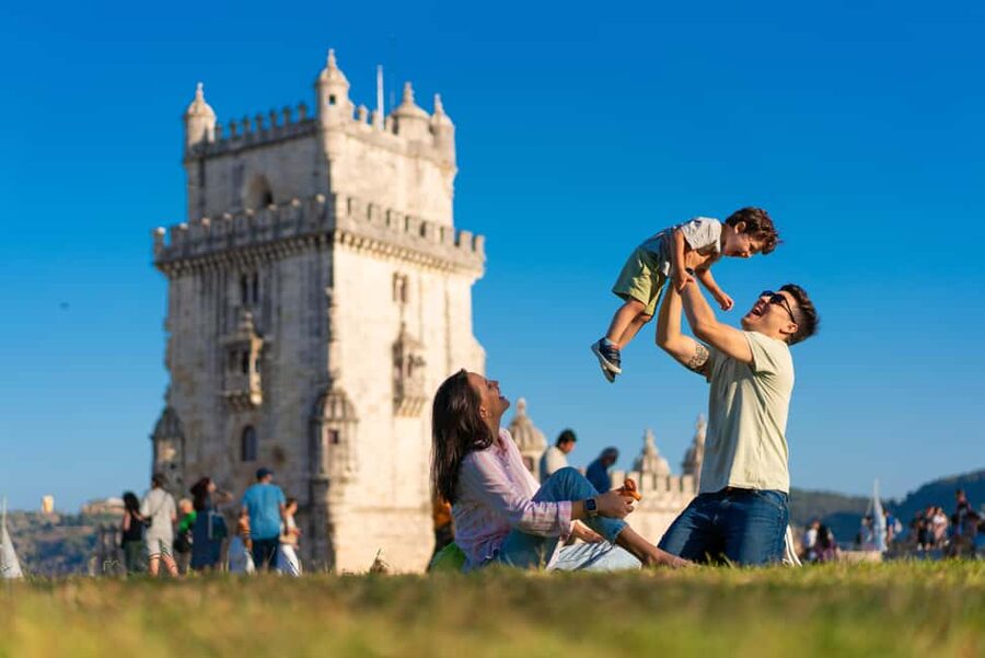 Lisbon: Belem Photoshoot - Is $110 good value for up to eight people?