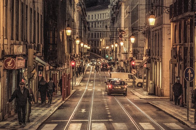 Lisbon by Night: Golden and Blue Hour Photography Walk - Should you book Lisbon by Night?