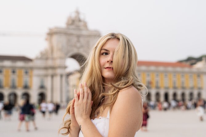 Lisbon Cinematic Photoshoot with Top-Rated Photographer - How Renan’s direction helps