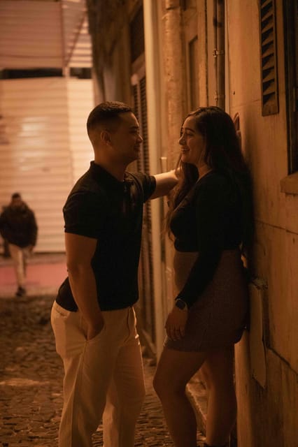Lisbon lights: A Cinematic Photoshoot at night - Renan’s approach to posing and emotion
