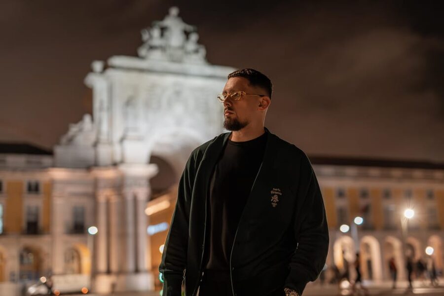 Lisbon lights: A Cinematic Photoshoot at night - Who should book this experience?