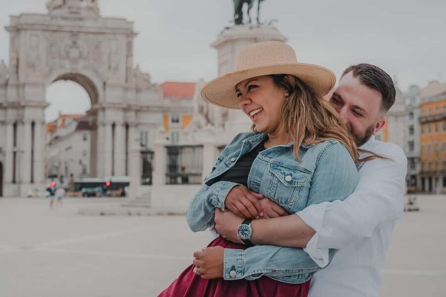 Lisbon photo shoot with a highlight video - Choosing between the Rua Augusta Arch and Lisbon Cathedral