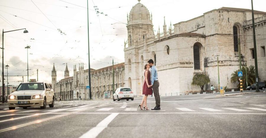 Lisbon: Photo Shoot with a Private Vacation Photographer - The price makes more sense for a full group